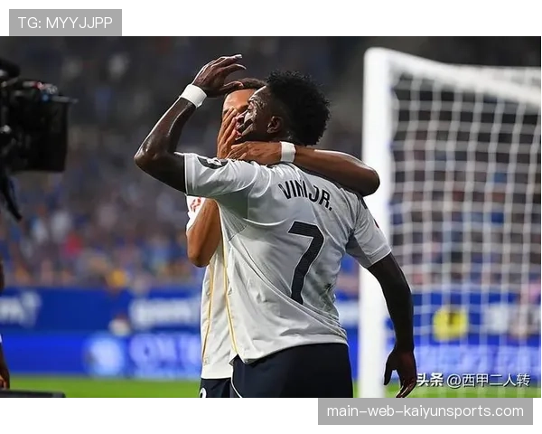 巴黎锋线姆巴佩登贝莱合计四十三球 火力全开冲击尼斯